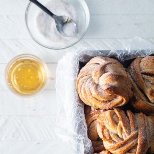 Cardamom Buns Gelson's