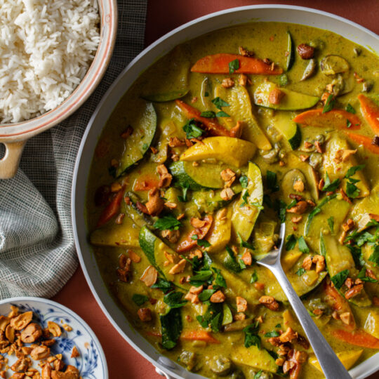 Curry Cashew Vegetables & Rice Gelson's