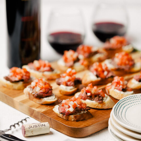 Crostini with Steak & Herbed Cheese Gelson's