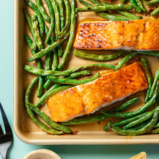 Sheet-Pan Miso Salmon & Green Beans Gelson's