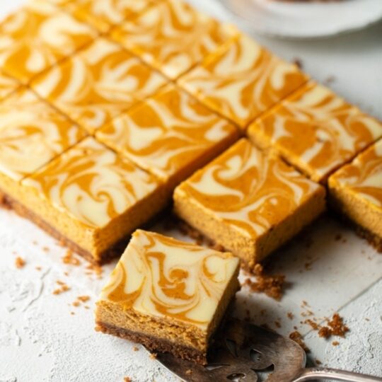 Pumpkin Cheesecake Bars Gelson's