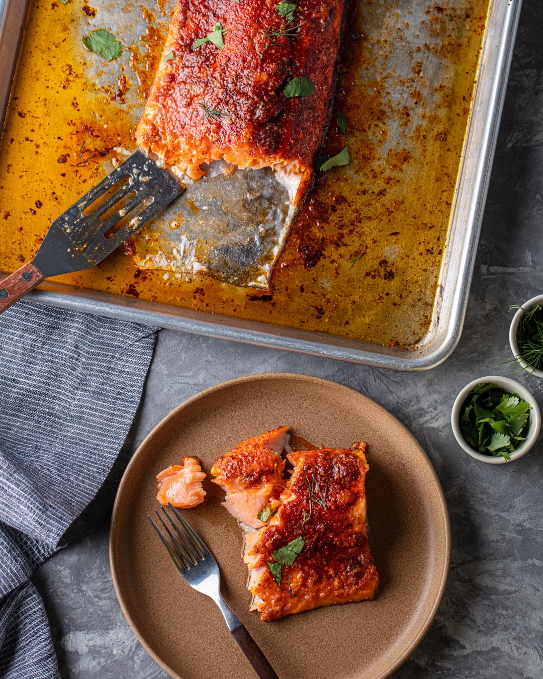 G1551 20220216 007 Sweet & Smoky Baked Salmon